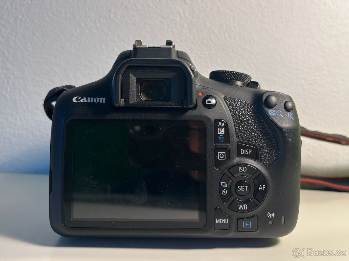 CANON EOS 2000D + objektiv 18-55 mm