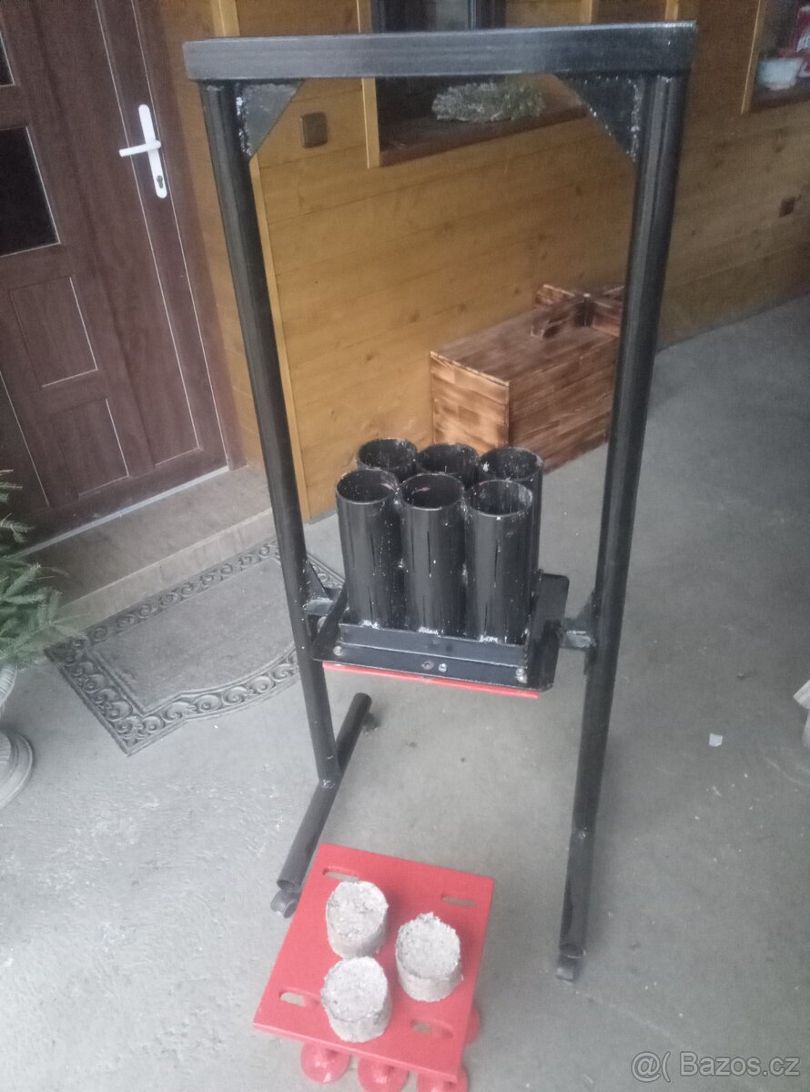 Lis na papírové brikety