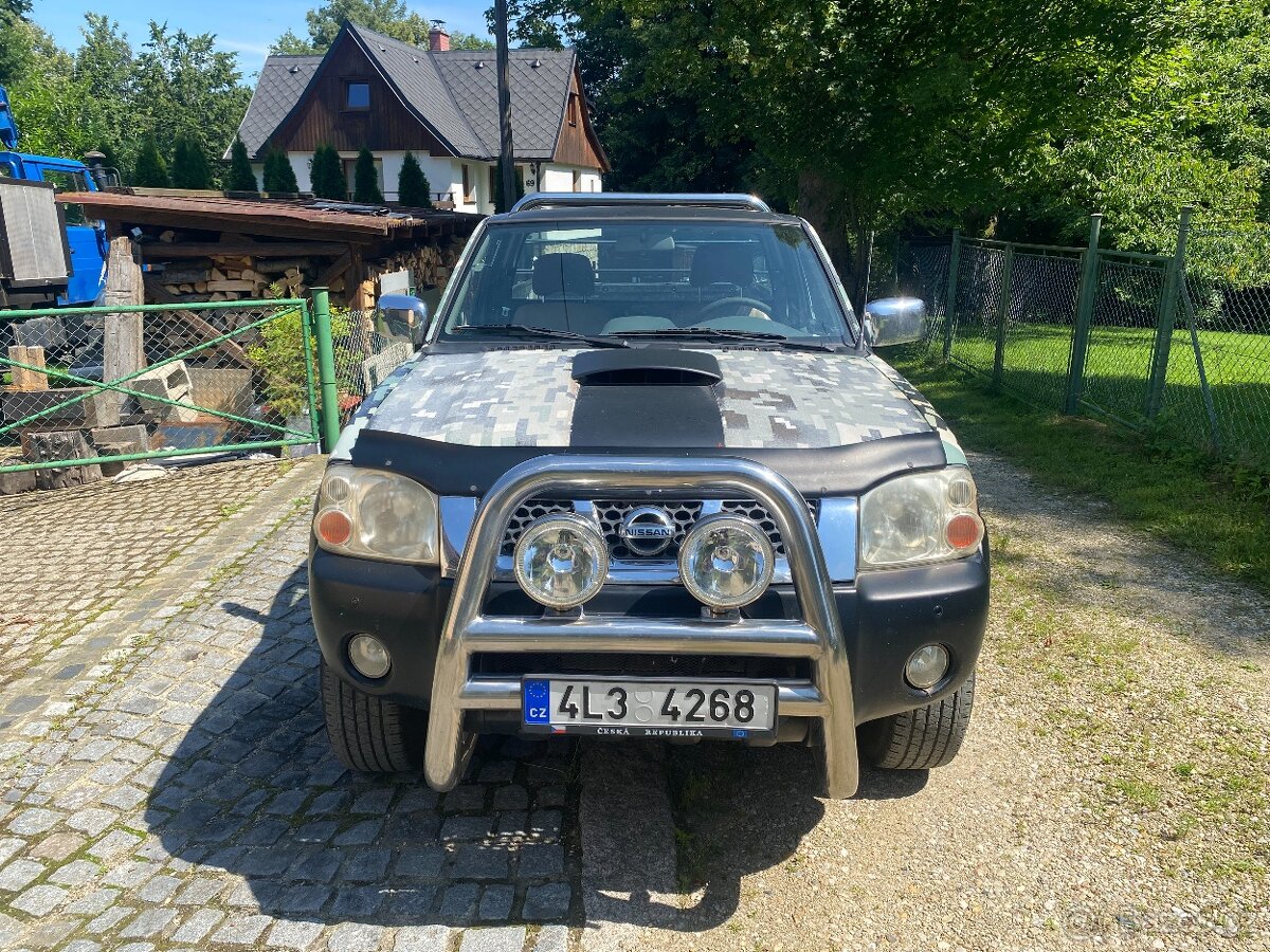 Nissan Navara D22