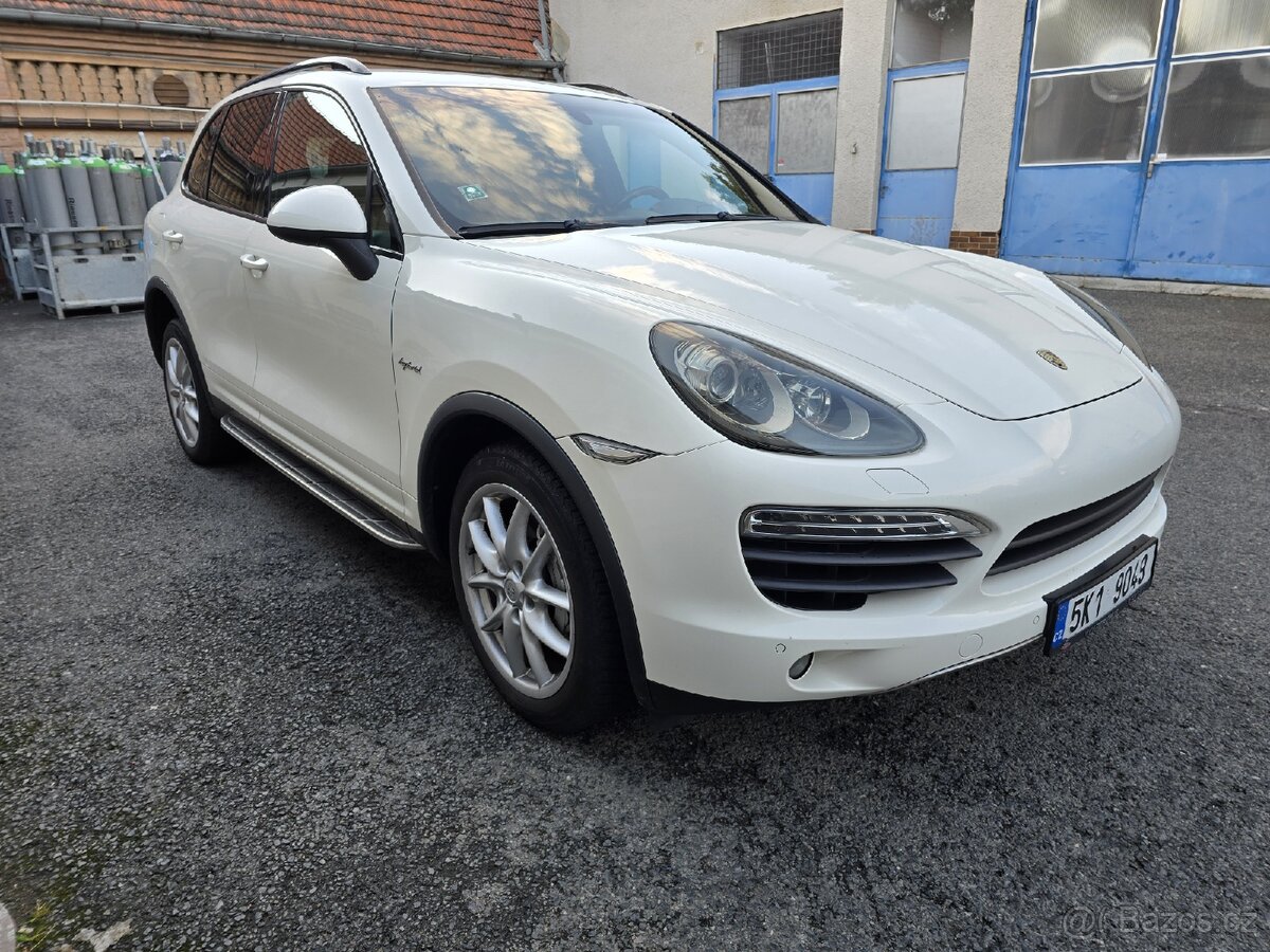 PORSCHE CAYENNE S 3,0 TFSI HYBRID R.V.11/2011