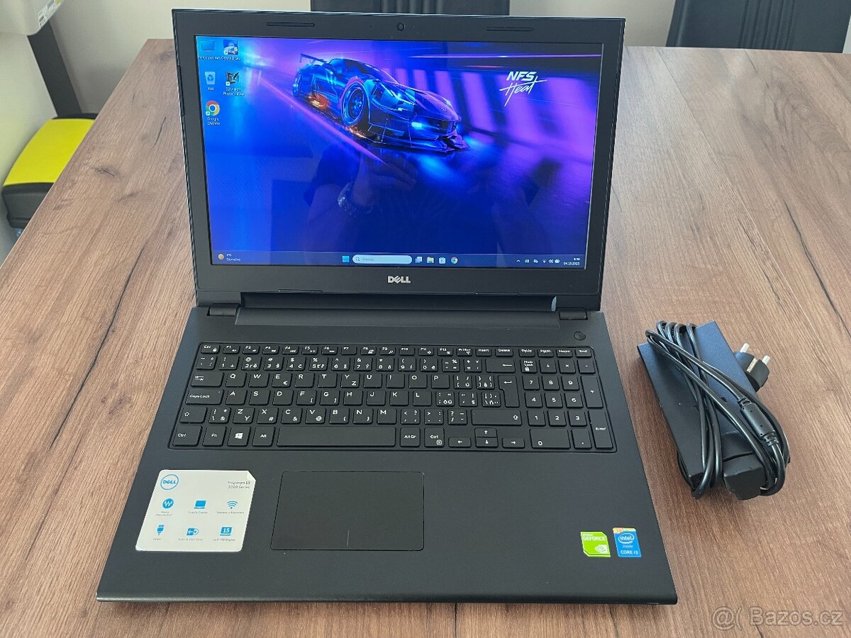 Herní UltraBook Dell 2xGPU-SSD 256GB-RAM 8GB-15.6" HD-i3