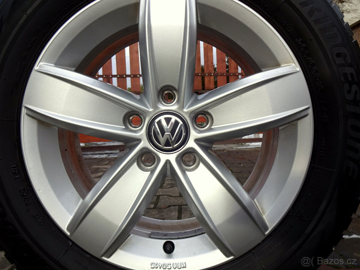 ZÁNOVNÍ ZIMNÍ ORIGINÁL VW 16" 5x112 pneu 205/60R16