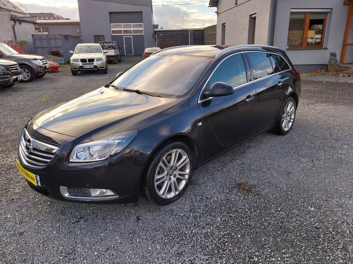 OPEL INSIGNIA Combi 2.0CDTi 118KW R.V.2011 4X4/DSG