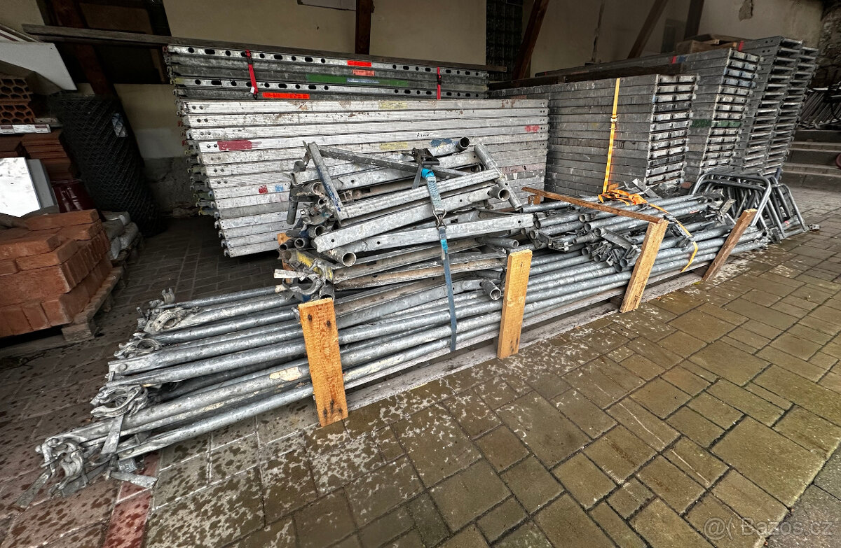 Prodám rámové pozinkované lešení – kompletní sestava