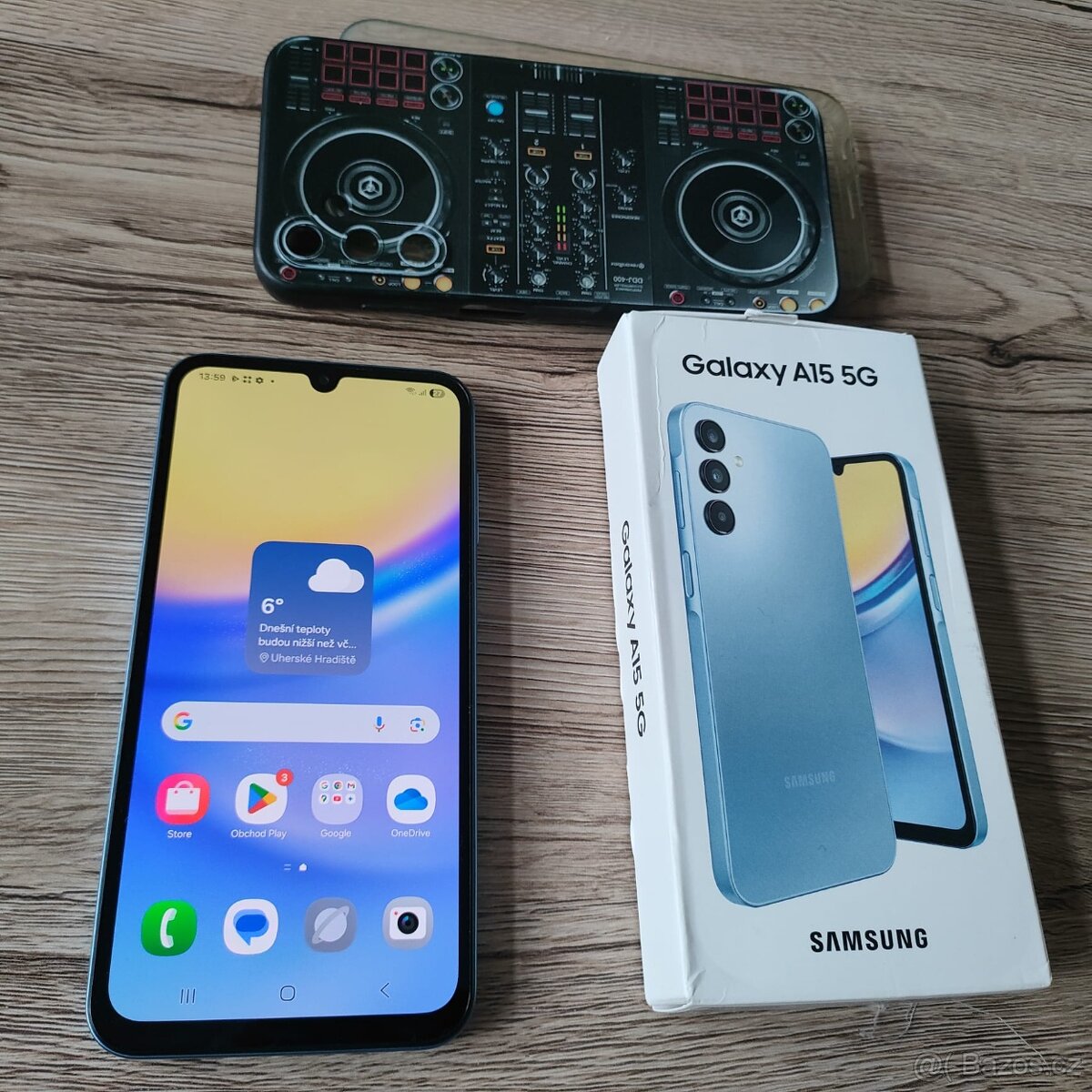 Samsung Galaxy A15 5G- 6,5" AMOLED/ 4GB/128GB modra