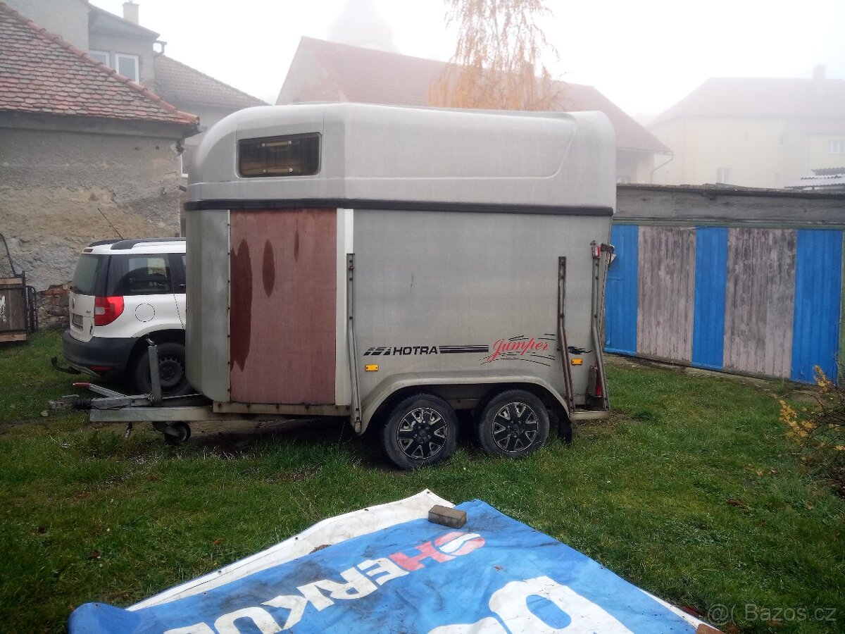Přívěs na koně