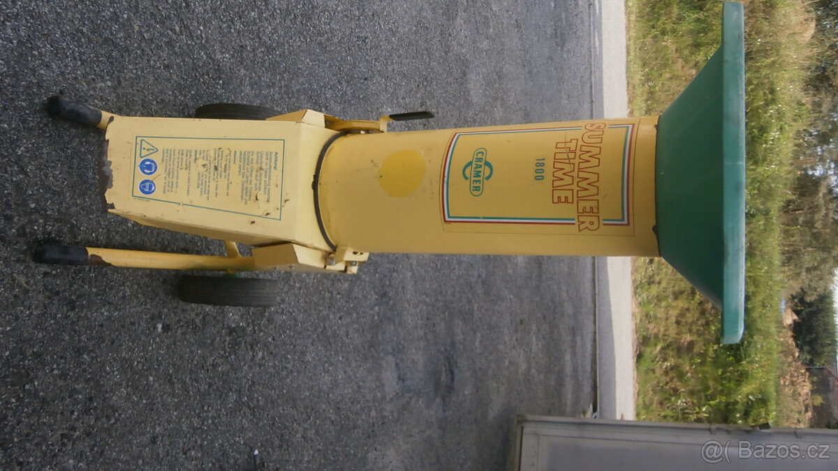 Zahradní drtič-štěpkovač