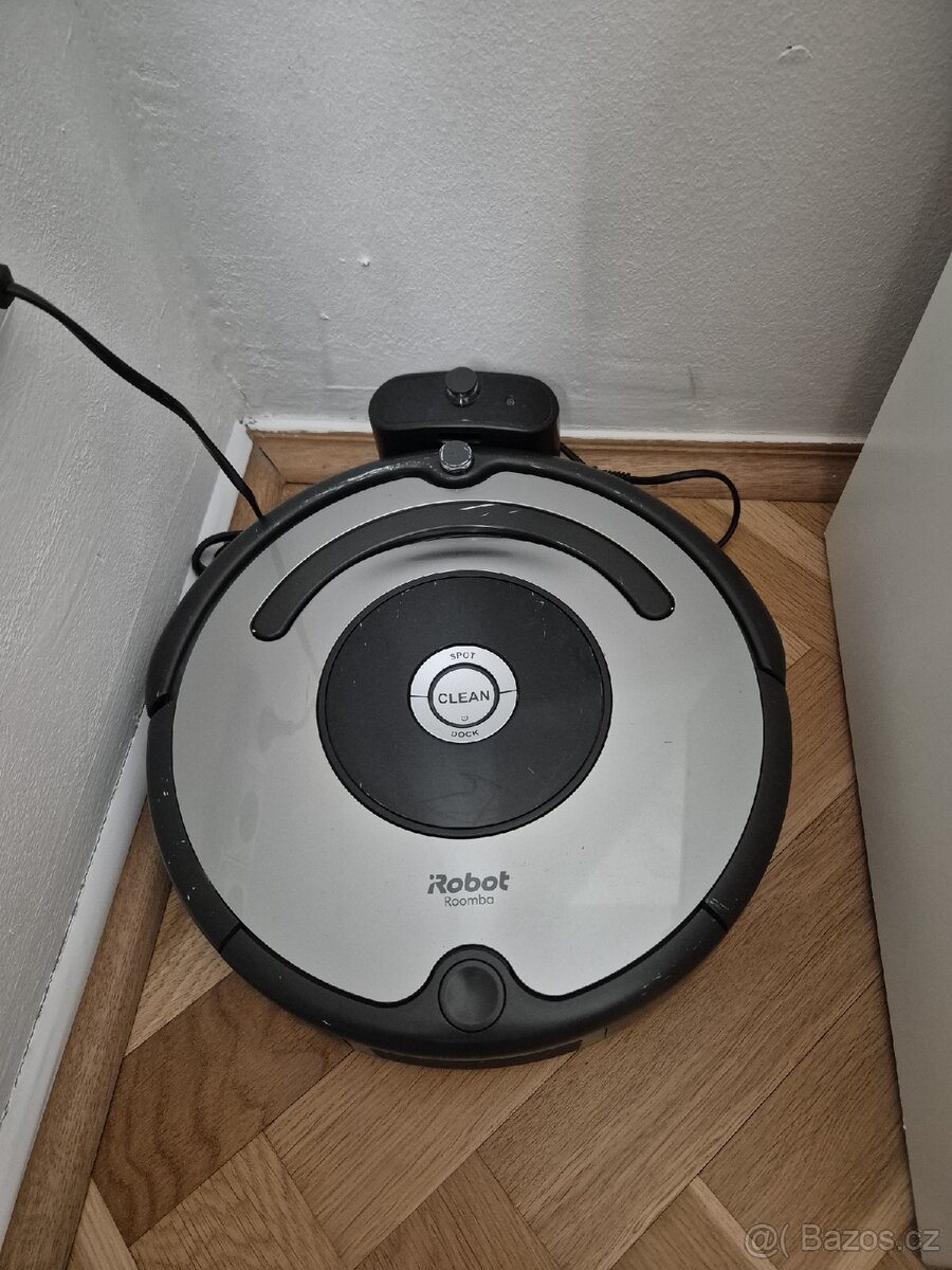 Roboticky vysavac iRobot Roomba 616
