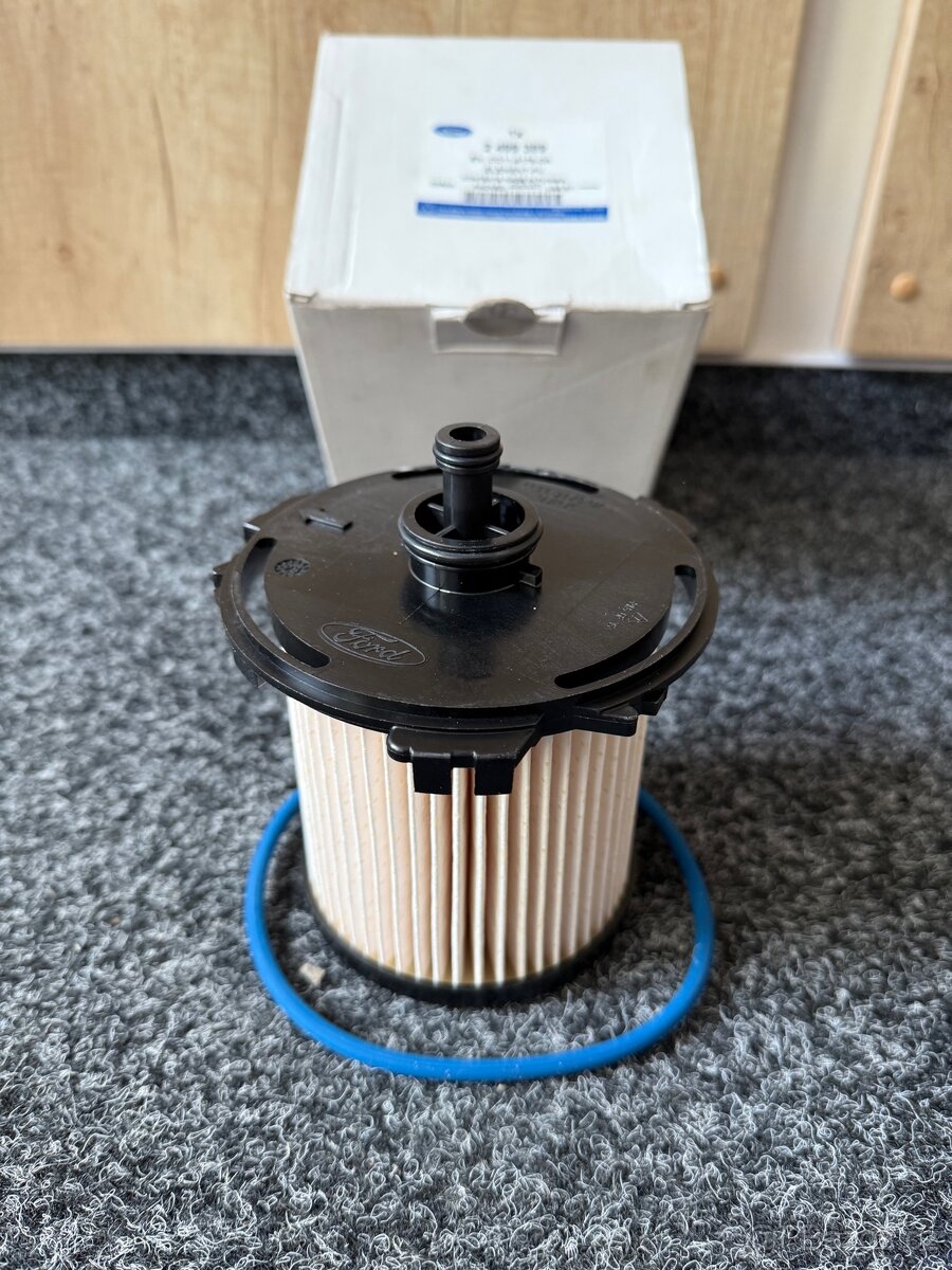 Palivový filtr Ford 2499389