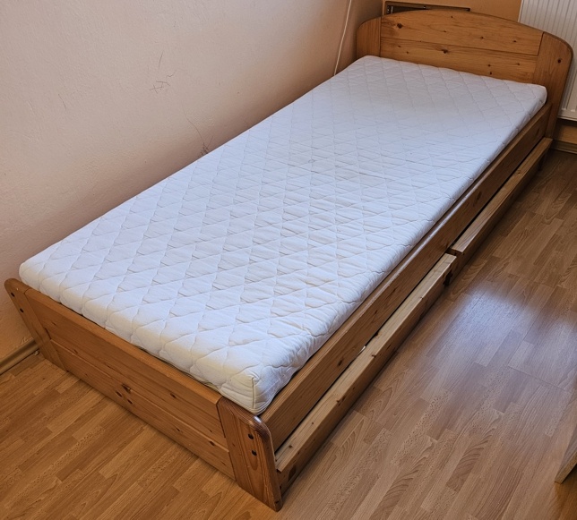 Prodám postel