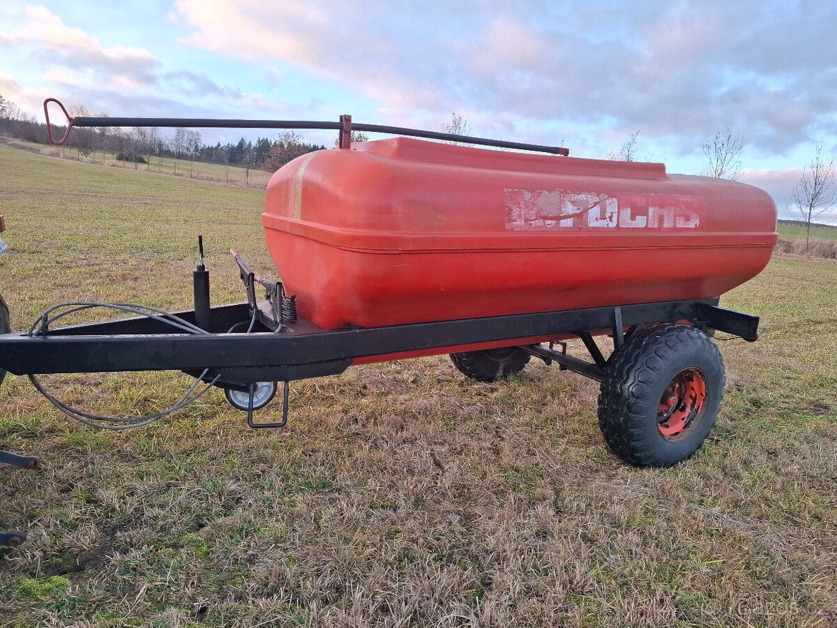 Fekál , Lejta , Voznice, nádrž na vodu