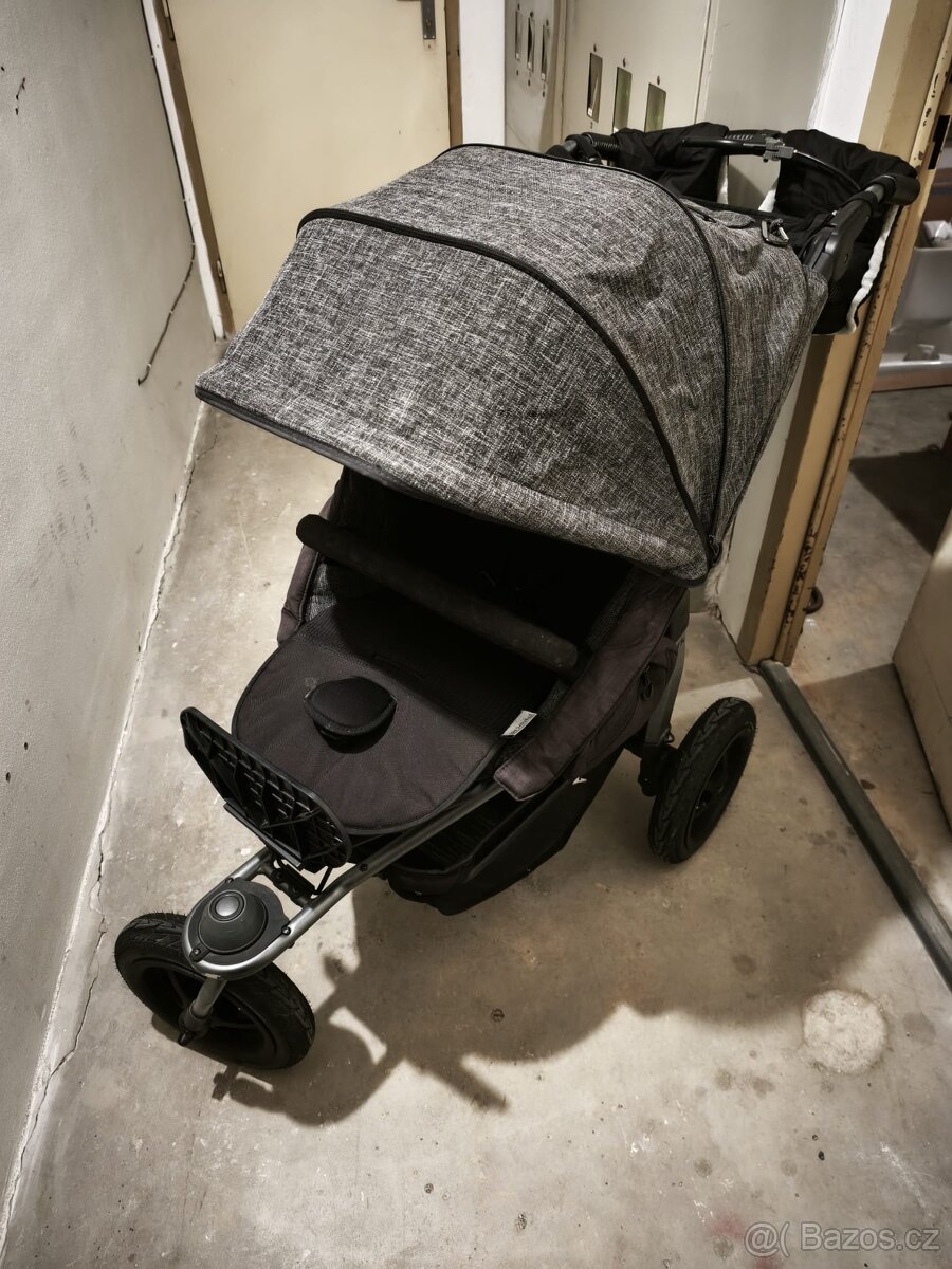 Sportovní kočárek