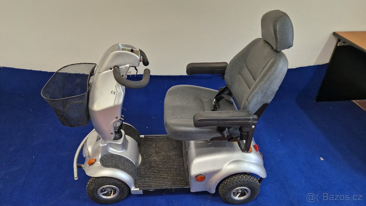 invalidní ctyřkolka Agin