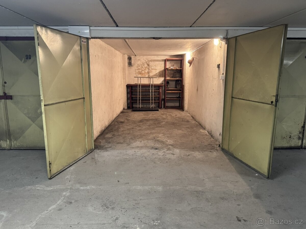 Pronájem garáže Kladno ul. Bellevue