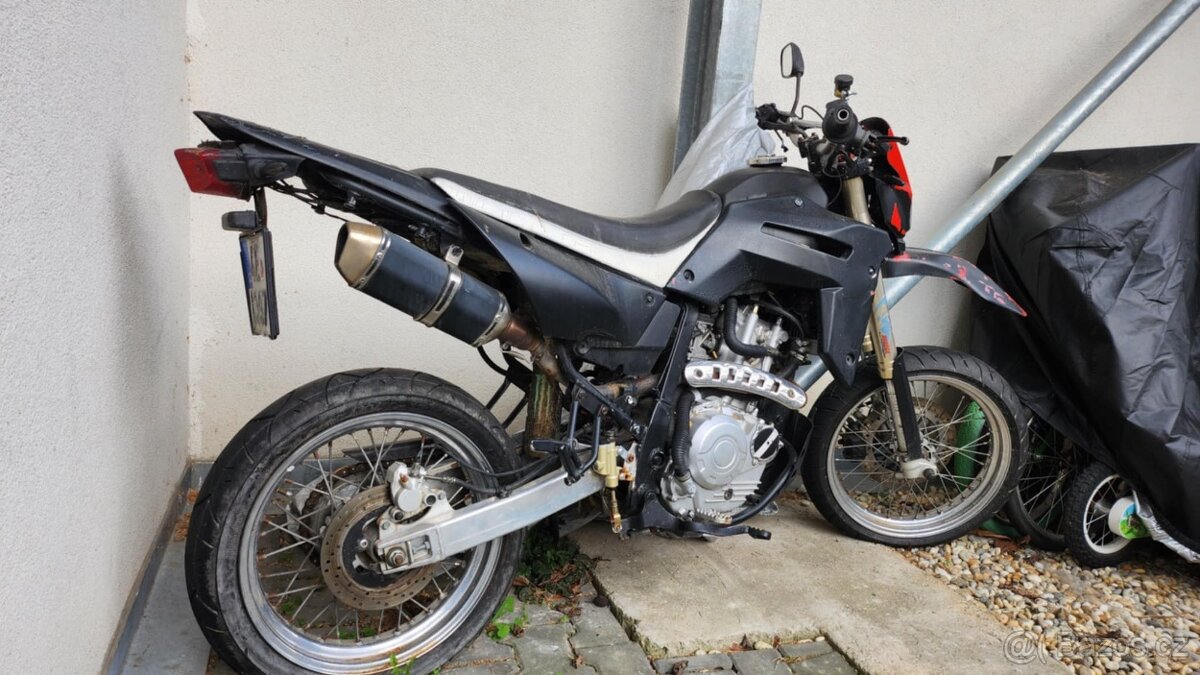 Yuki sm250