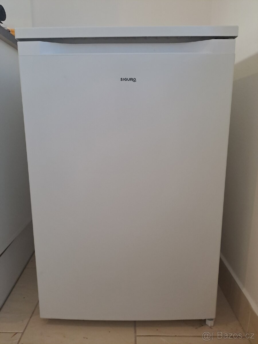 Lednička SIGURO TT E150W