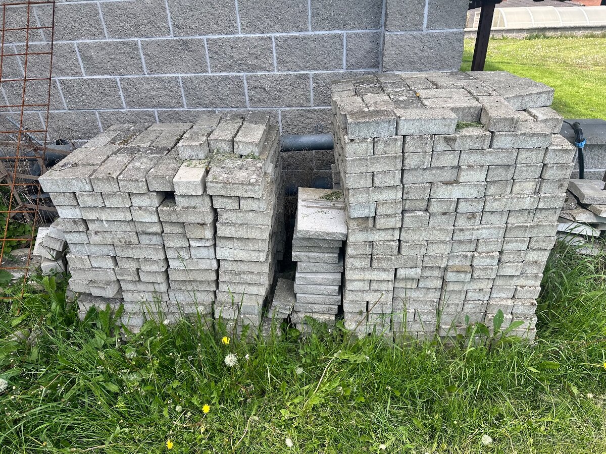 Zámková dlažba 6cm cca 25m2