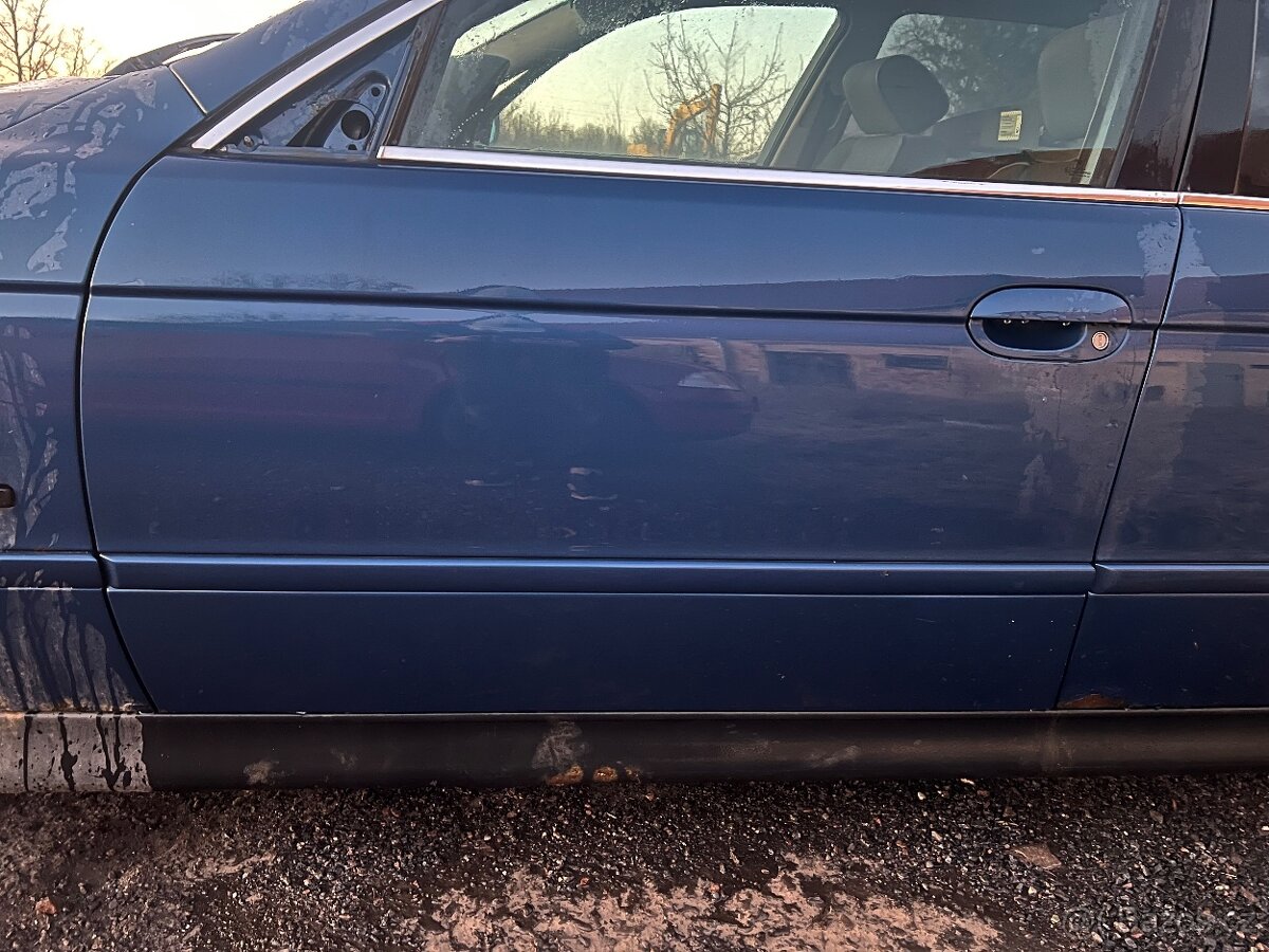 Ridičovy dveře topasblau BMW E39