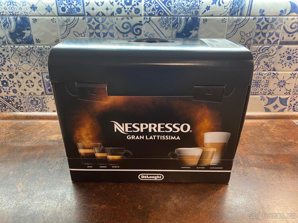 Espresso De'Longhi Nespresso Gran Lattissima EN650.W bílé