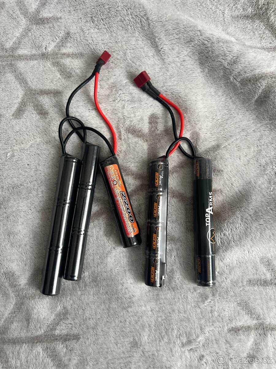 2x NiMH baterie 9,6V – VBPower 2200mAh + TopArms 1600mAh