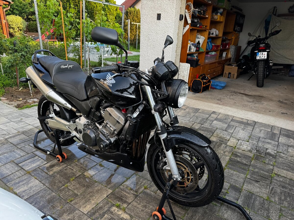 Honda Hornet 900, 2004