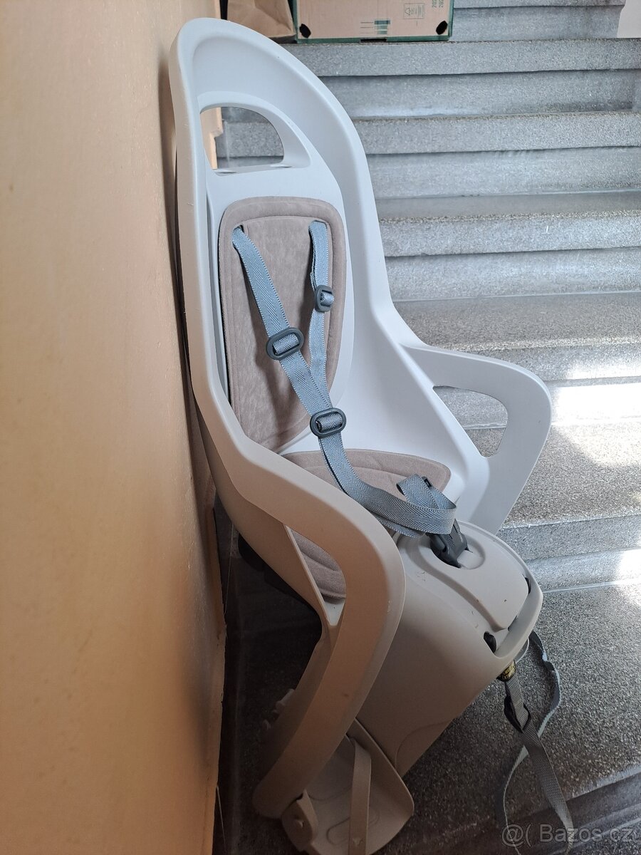 Sedačka na kolo na nosič