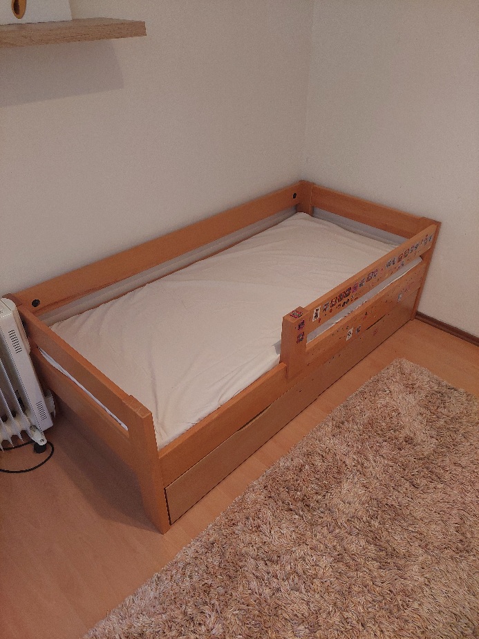 Dětská postel s matrací 170x80