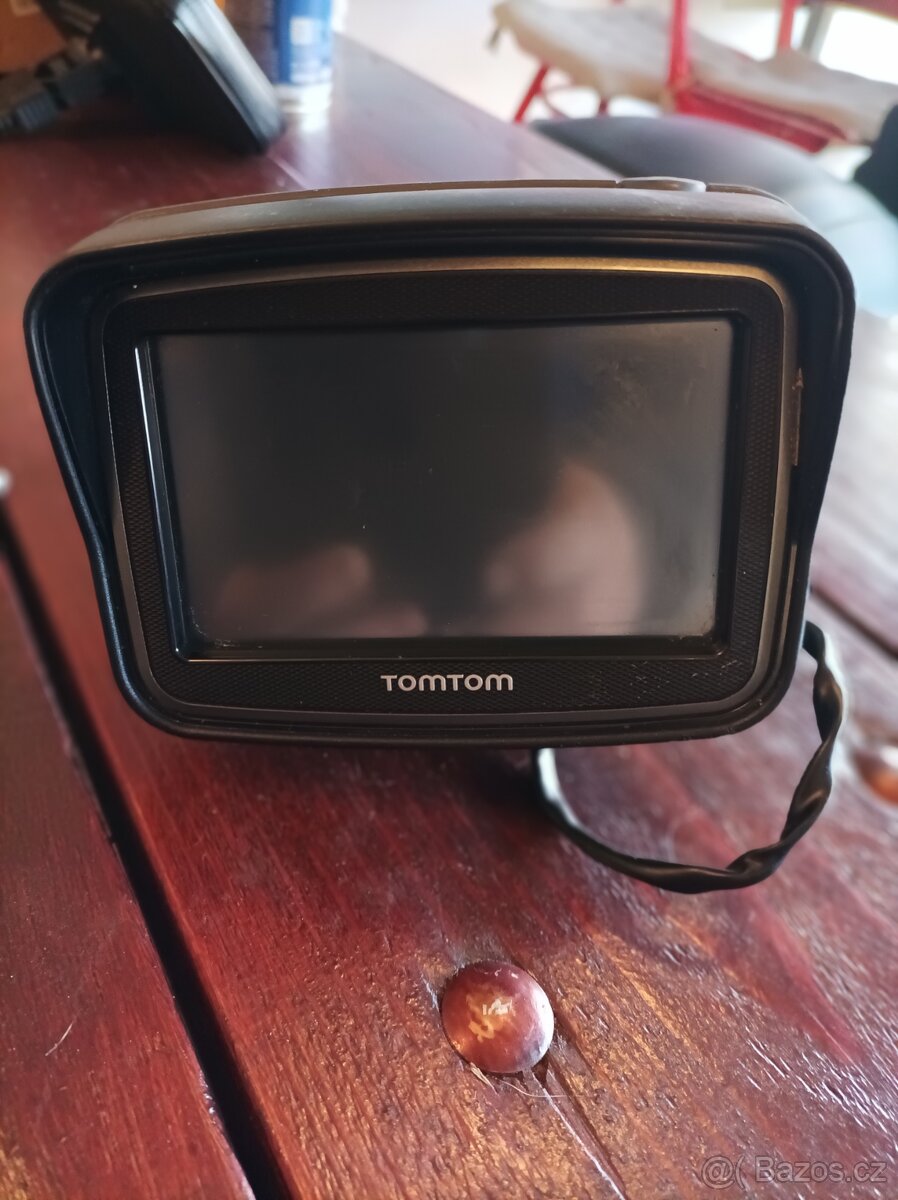 prodam navigaci  TOMTOM