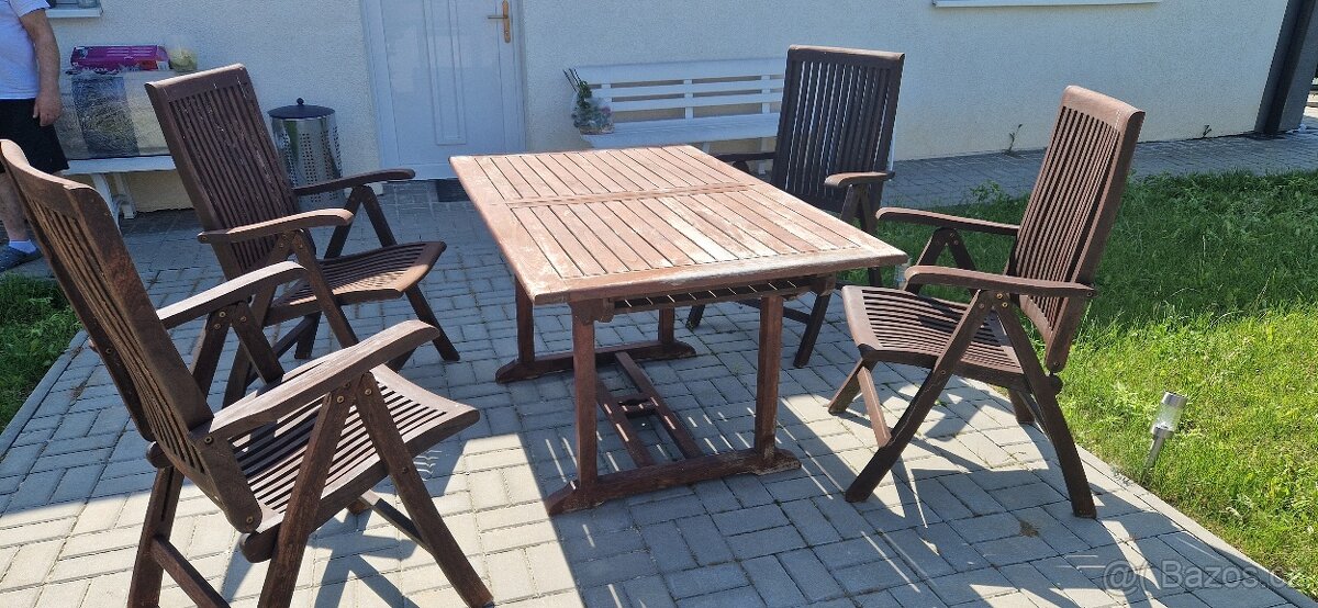 Skládací zahradní set – 4 židle + rozkládací stůl