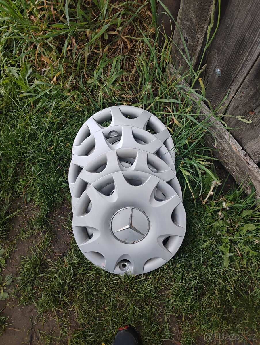 Prodám originální poklice mercedes Benz 15