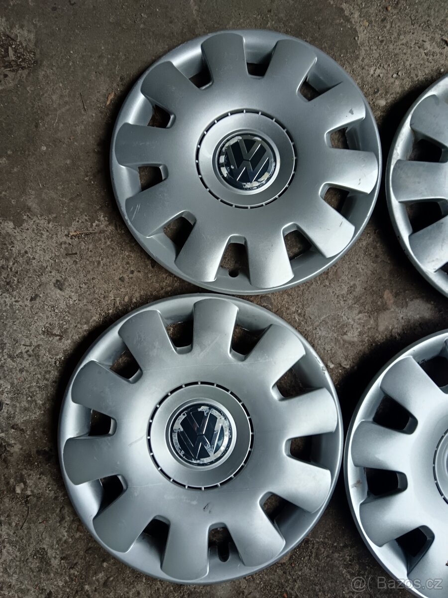Originál poklice Volkswagen r 15