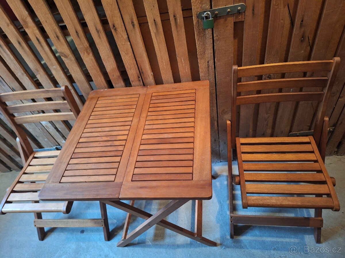 Prodám balkonový/zahradní set (2 křesla + stůl)