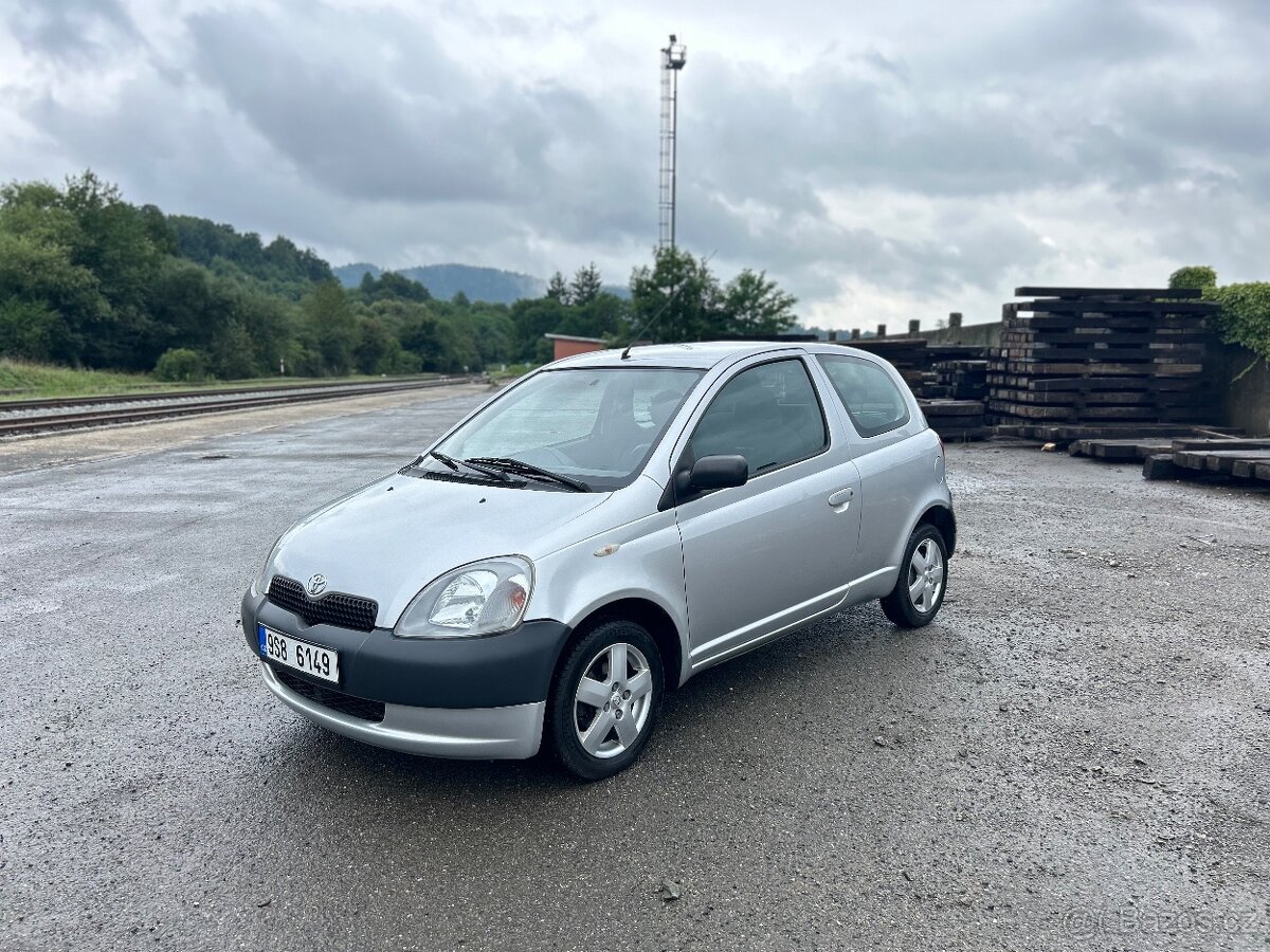 Toyota Yaris 1.0vvti bez koroze