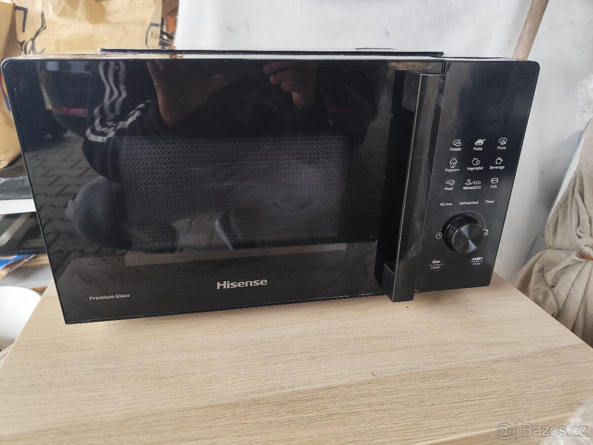 Mikrovlnka HISENSE