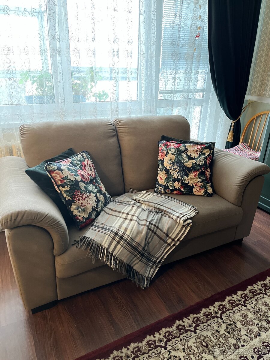 Pohodelna pohovka IKEA