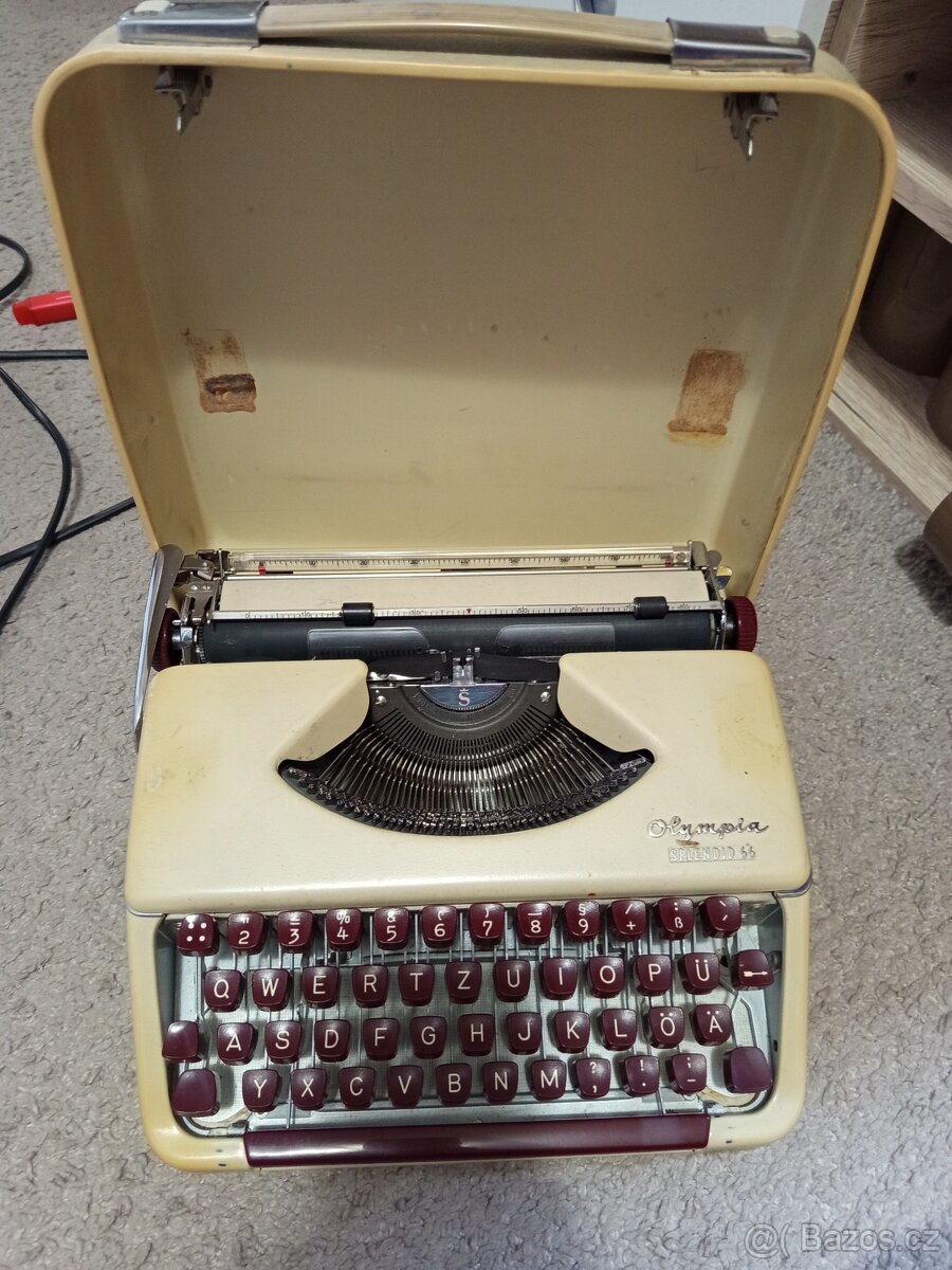 Retro psací stroj