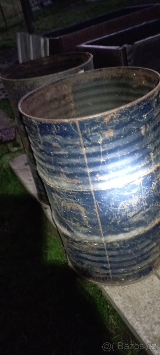 Plechové sudy 200 L