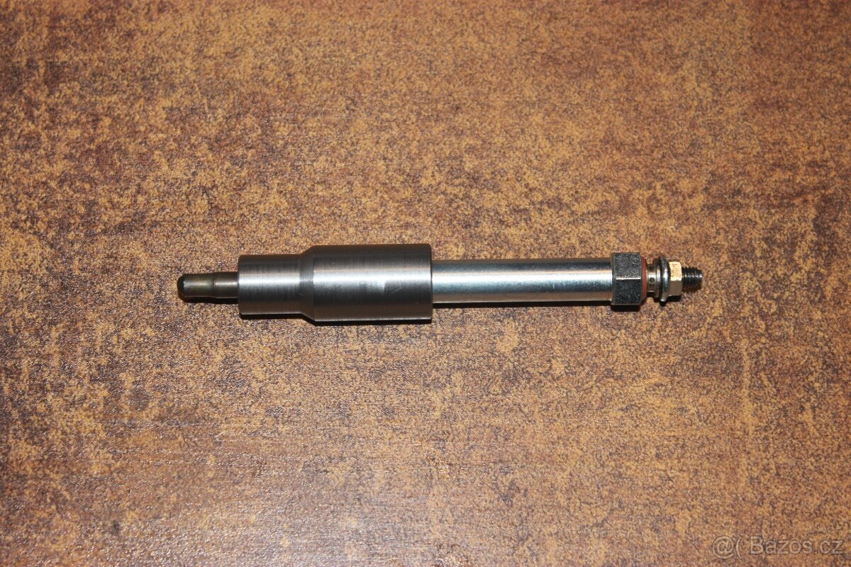 ZETOR 25 Přídavná vložka s tyčinkovou žhavící svíčkou