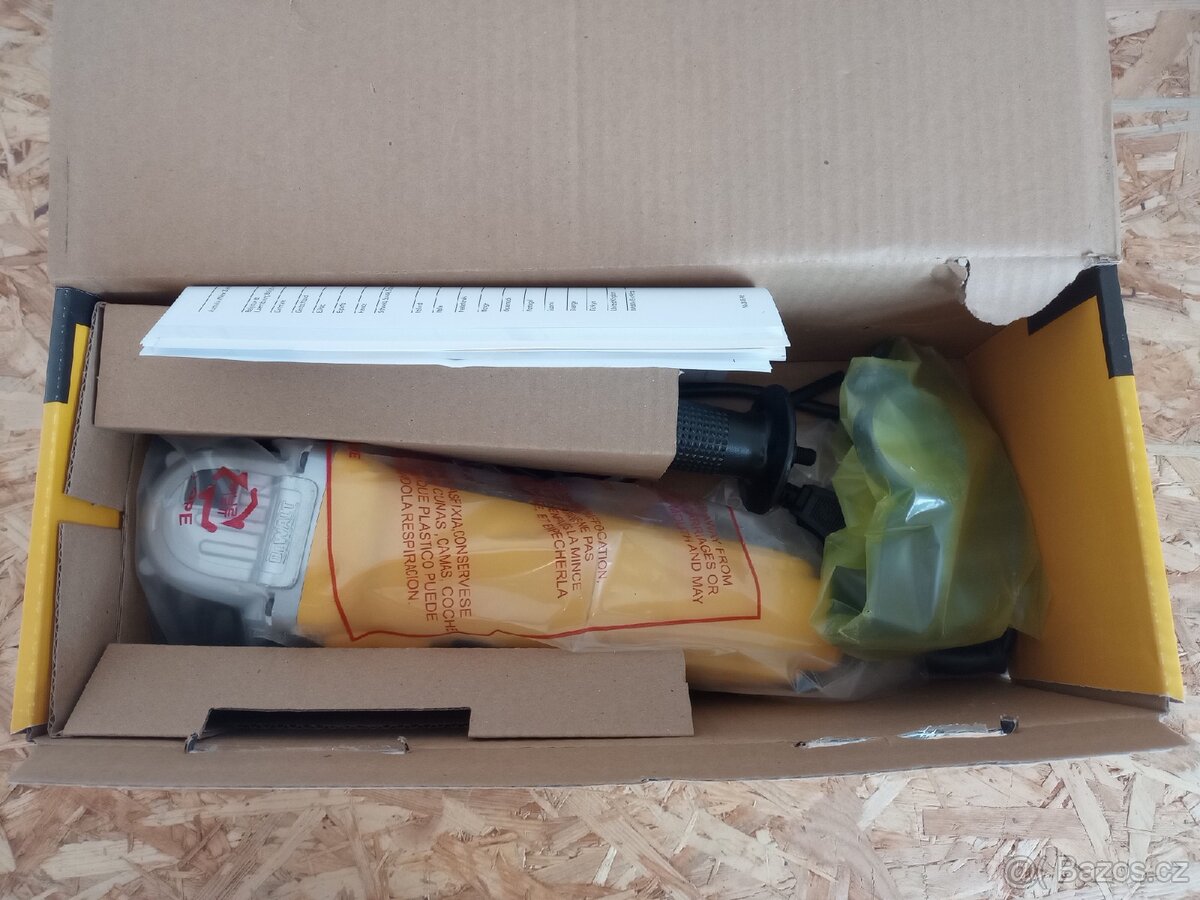 Úhlová bruska DeWalt DWE4117-QS, 950W, 125 mm