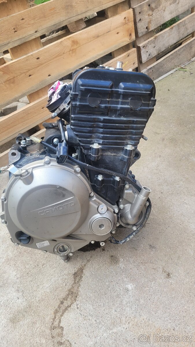 Motor CFMoto 650MT