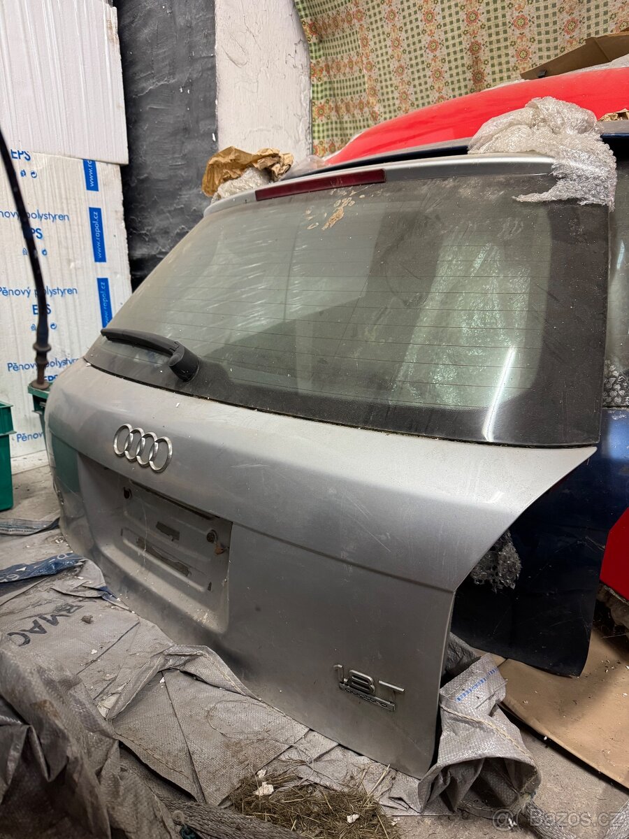 Audi A4 B6 USA zadní vrata