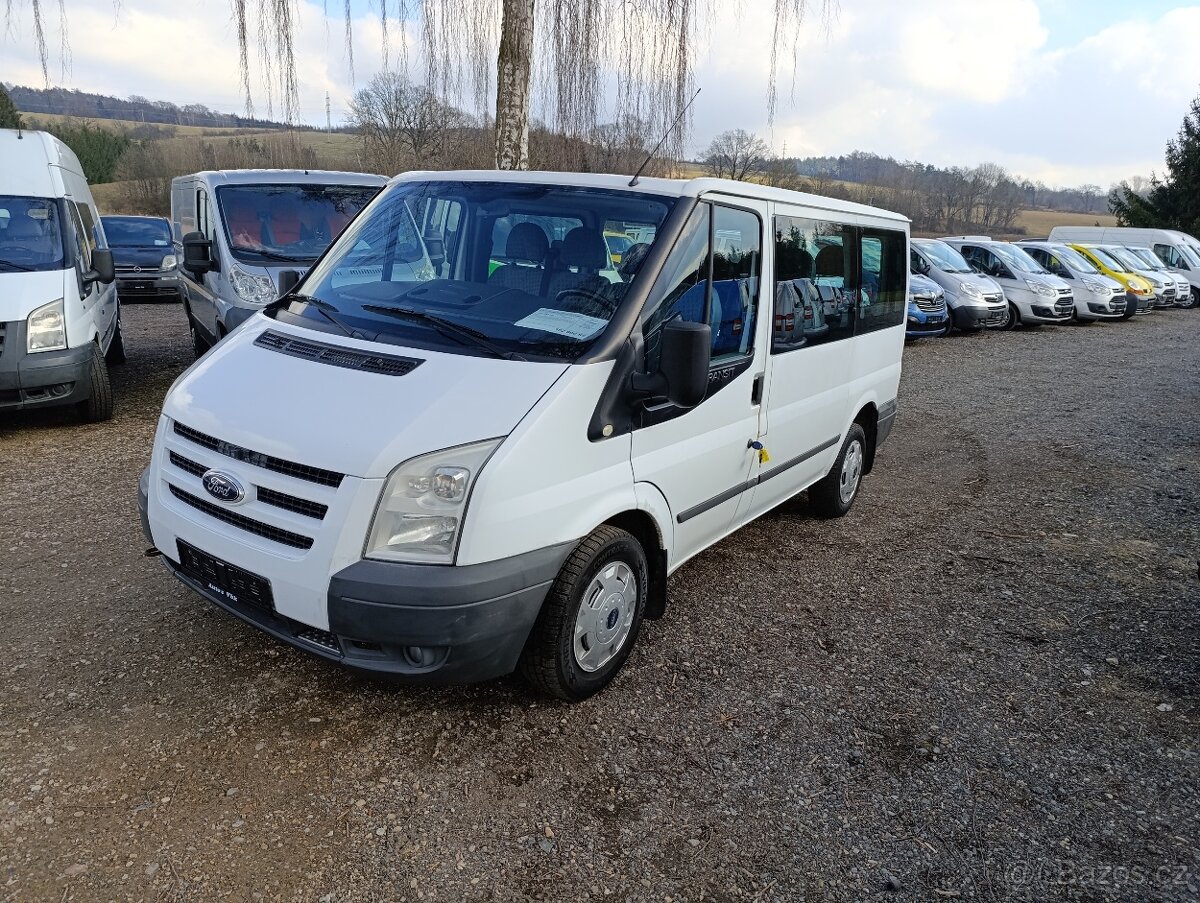 Ford Transit 2.2 TDCi L2H1 9míst klima zadáno