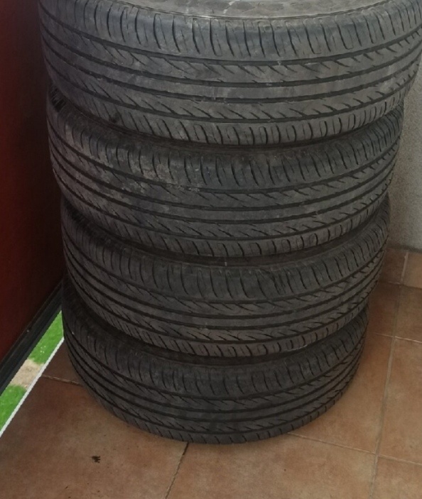 Kola,s p.letni,5-114,3mm R15/6J-vhod.na více značek aut-