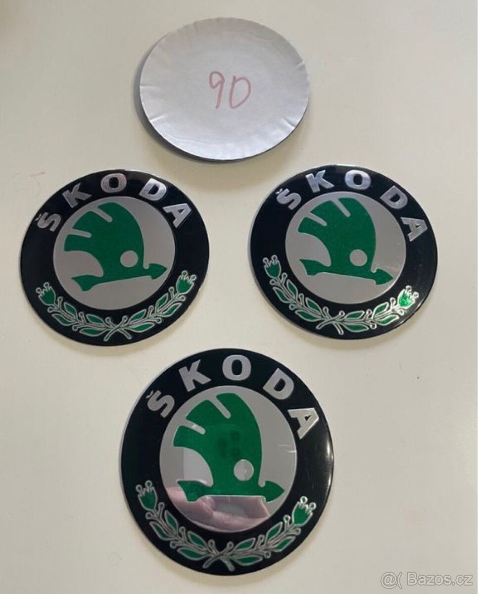 90 Středové pokličky /samolepky alu kola Škoda (staré logo)