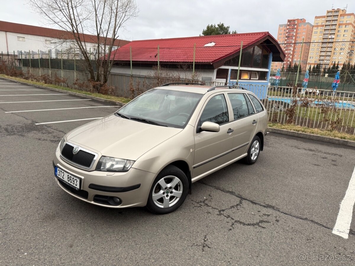 ŠKODA FABIA COMBI - 1.Maj. - Max. Výbava - Nové STK - Stav