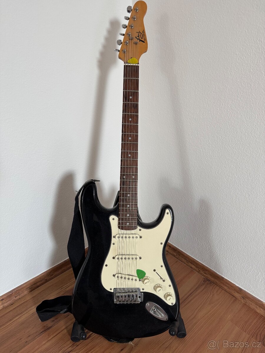 Elektrická kytara - fender stratocaster