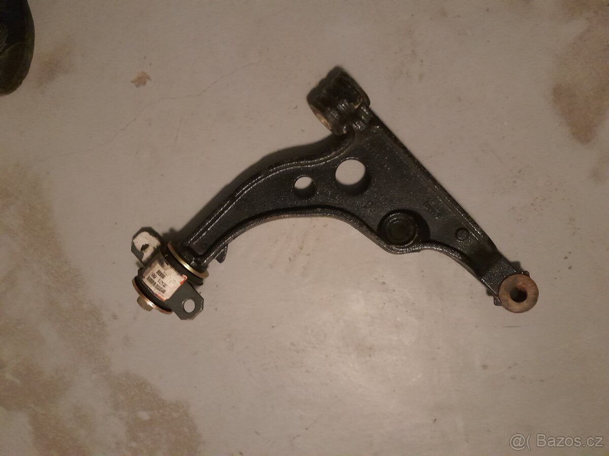 Citroen Jumper, Peugeot Boxer,predni rameno