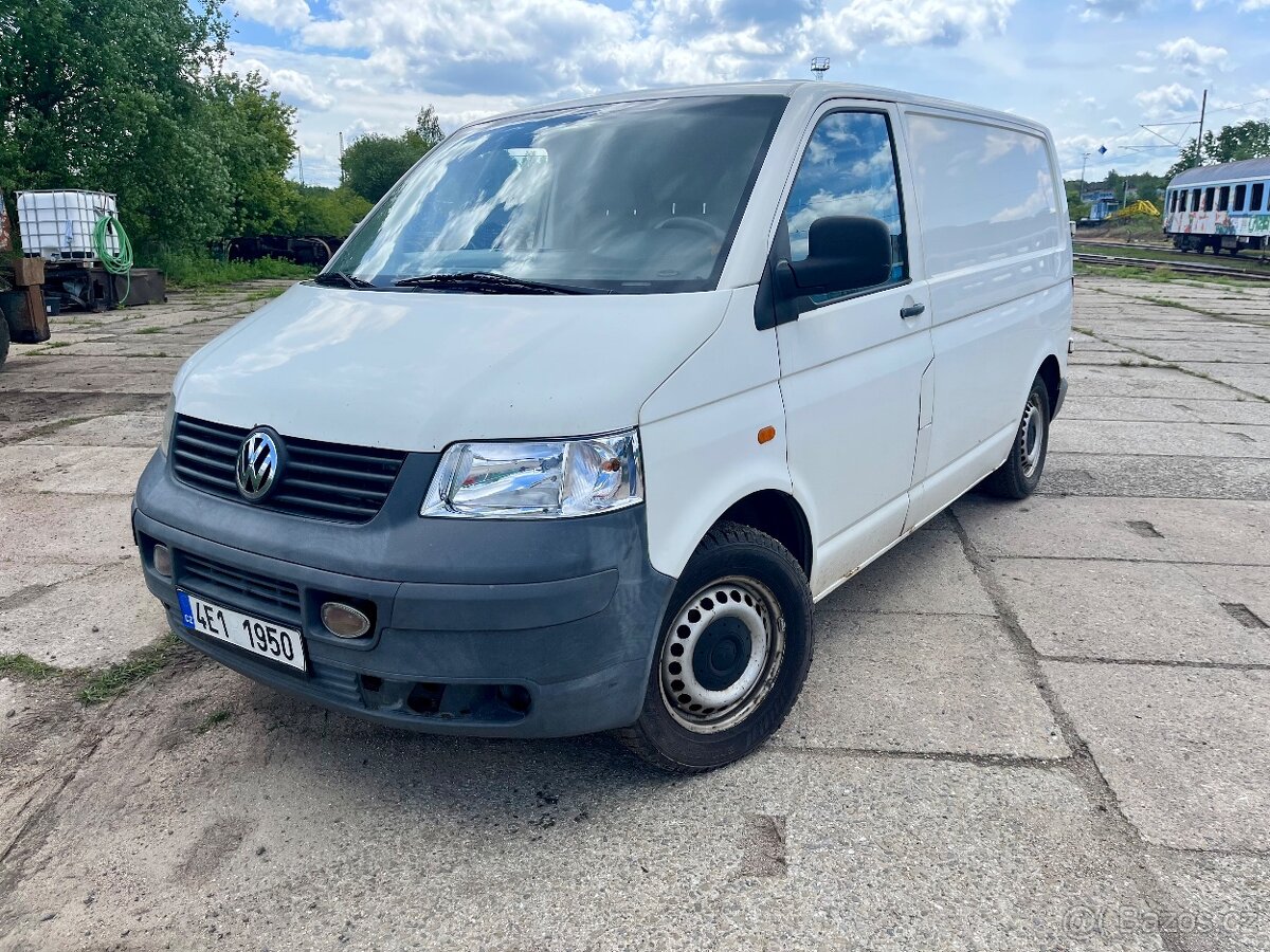 Volkswagen Transporter T5 2.5 TDI 96kw