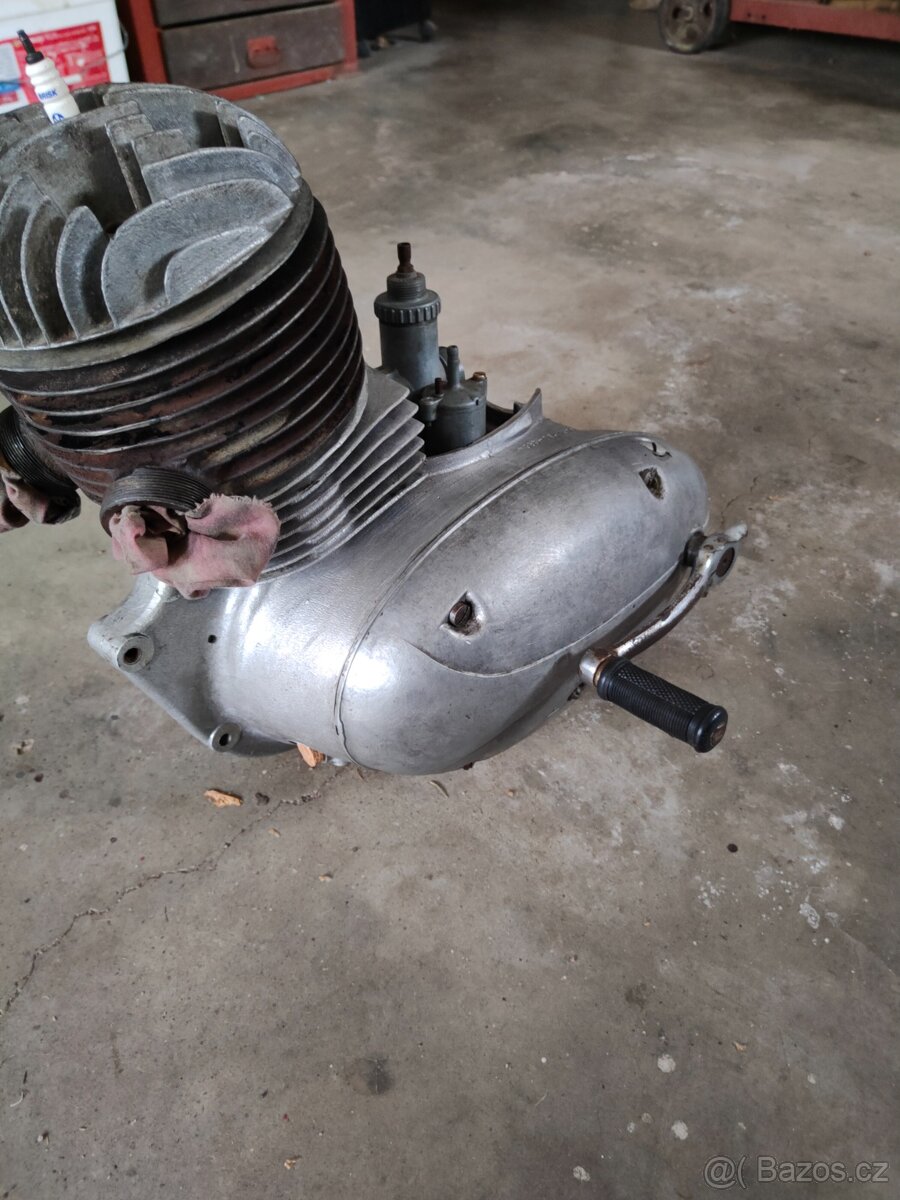 Motor Jawa 250/353 po go