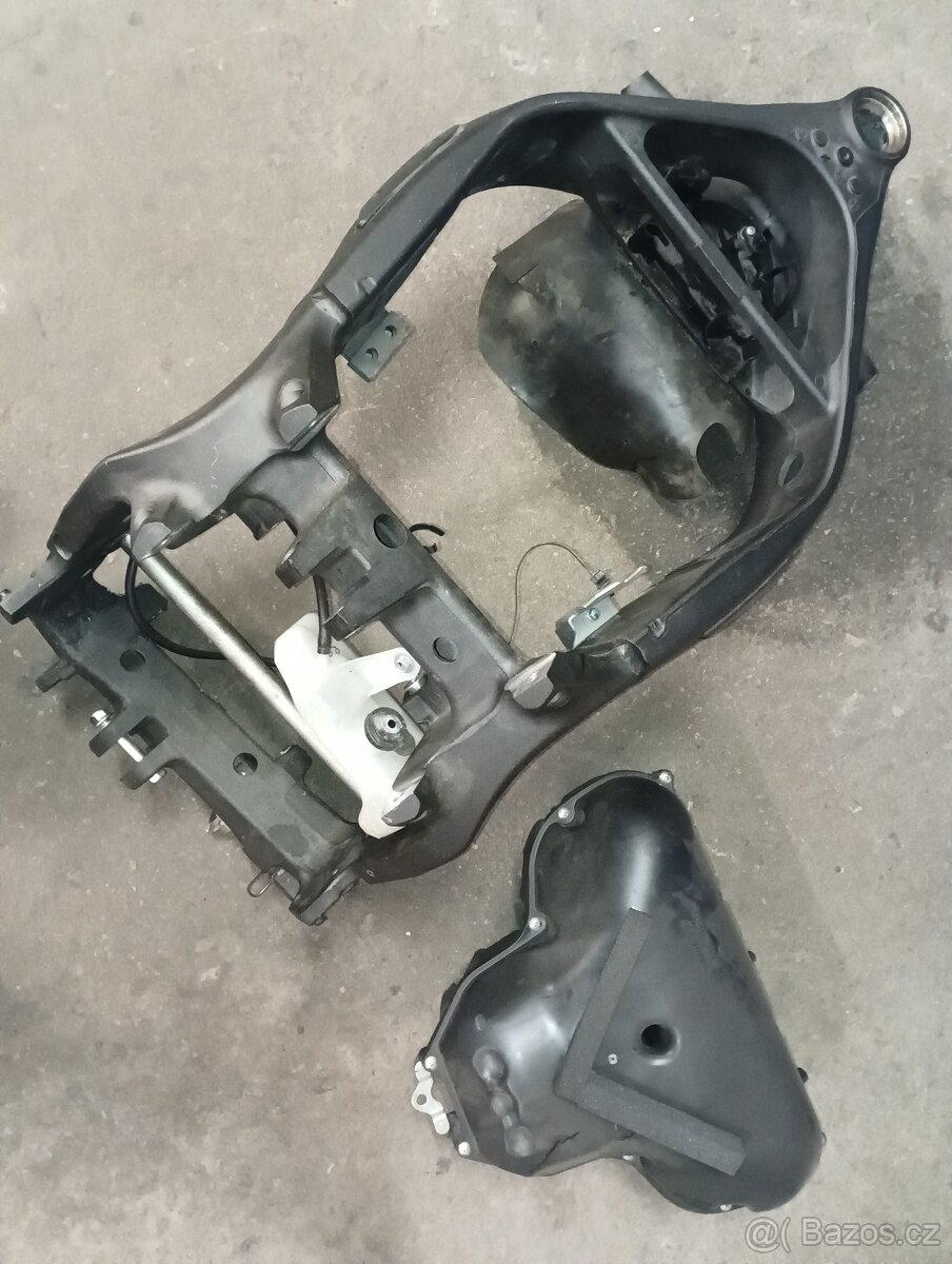 Yamaha FZ8
